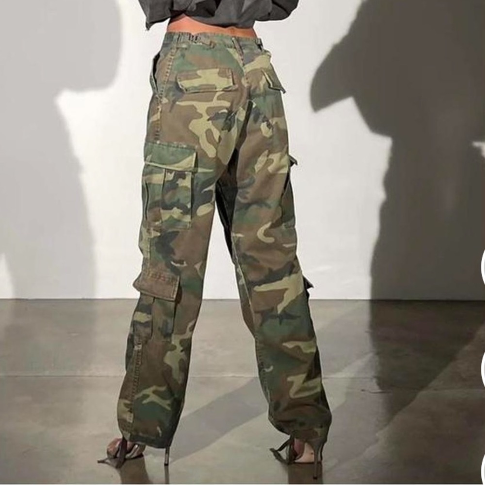 Local European camo pants M/L